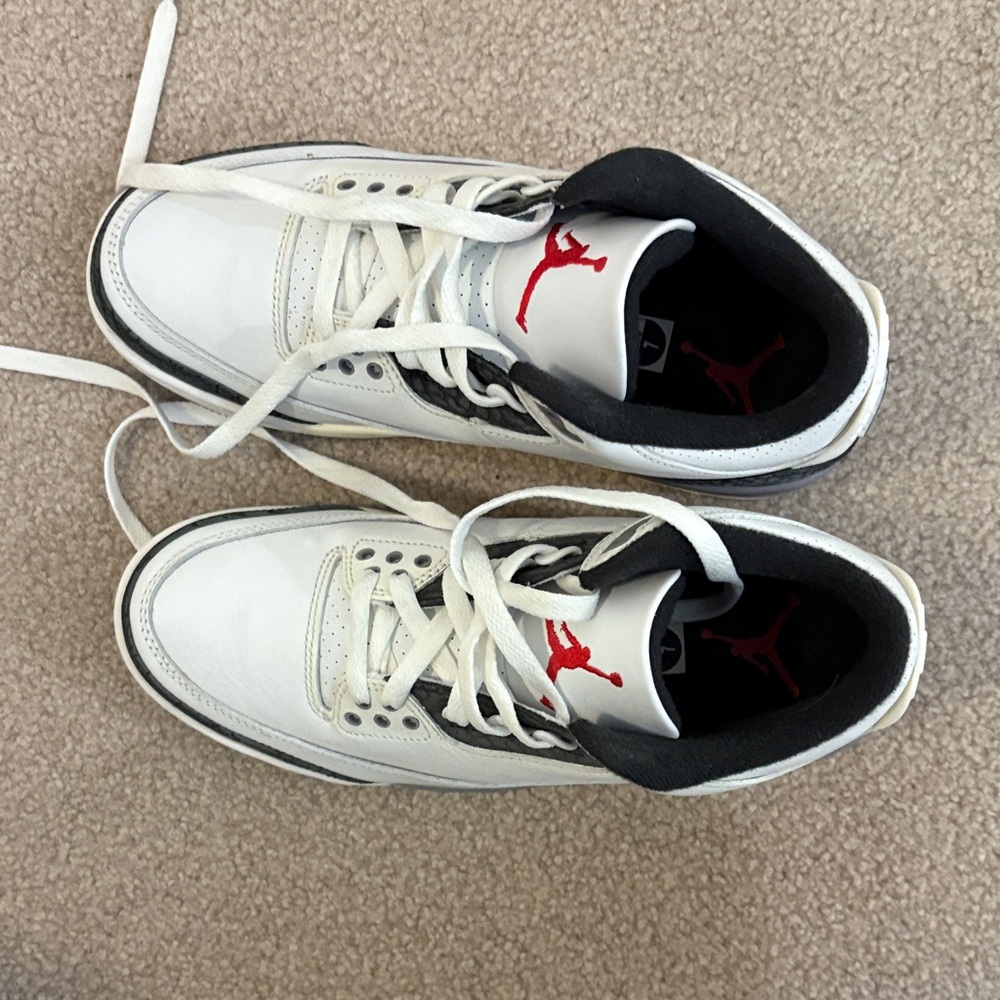 Jordan retro 3’s